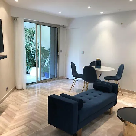 19 Rue Du Parc Alexandre Iii * Κάννες